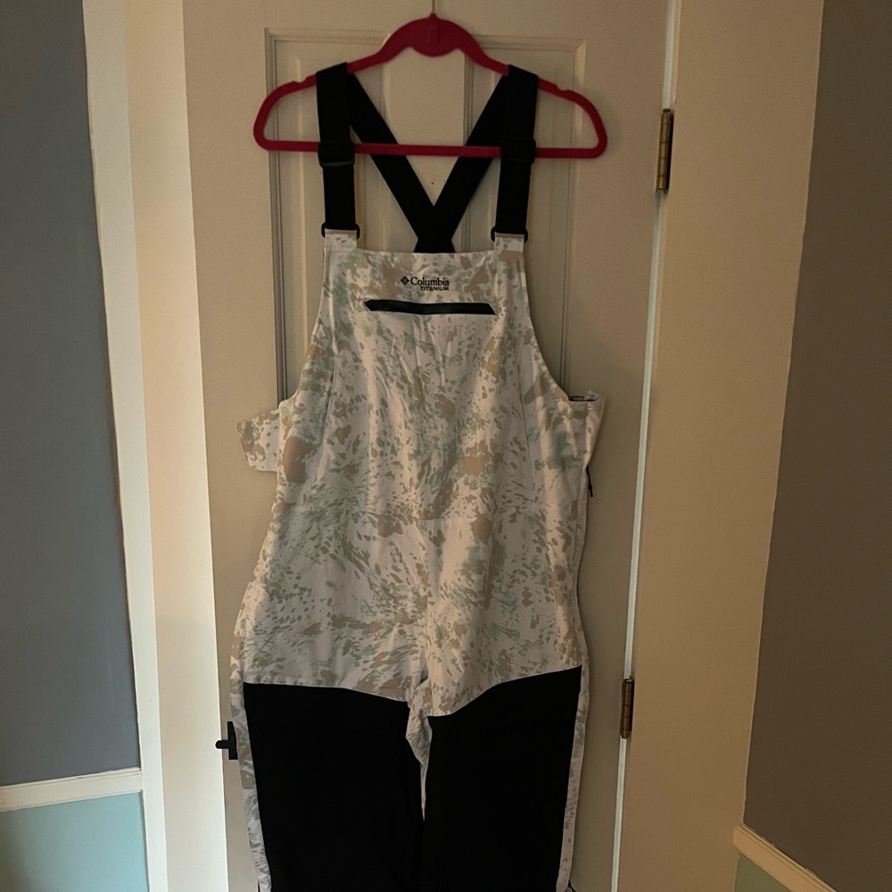 NWT Columbia Snow Bibs